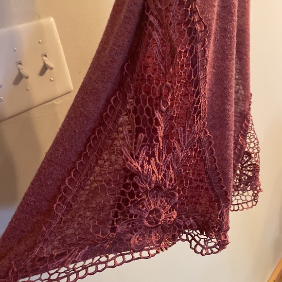 Tank top - Picture 2 of 3